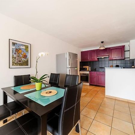 Jade - Appt 2 Chb - 4 Personnes - A 200 M Du Lagon De Saint-Pierre - Residence Avec Belle Piscine Et Parking Prive - Sur Le Front De Mer Et A 2 Pas Du Centre-Ville De St-Pierre Esterno foto